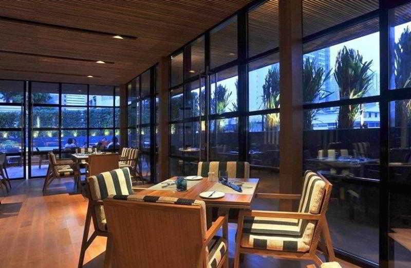 Best Western Sukhumvit 20 Бангкок Ресторан фото