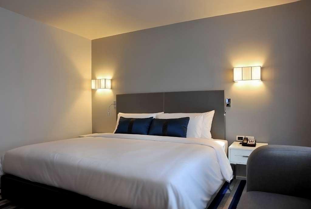 Best Western Sukhumvit 20 Бангкок Номер фото