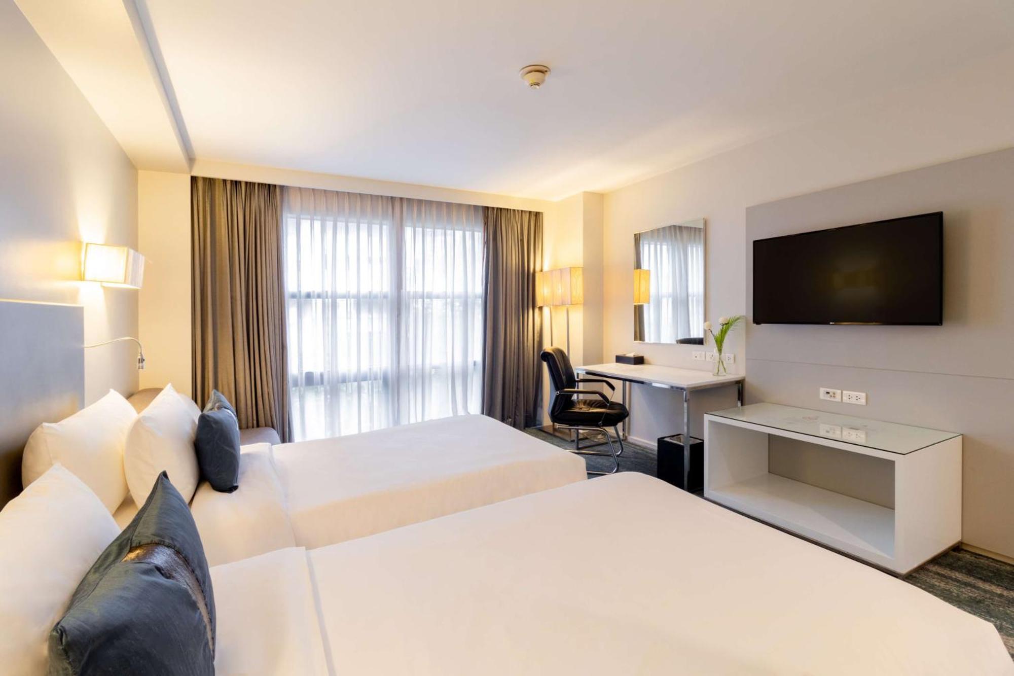 Best Western Sukhumvit 20 Бангкок Экстерьер фото