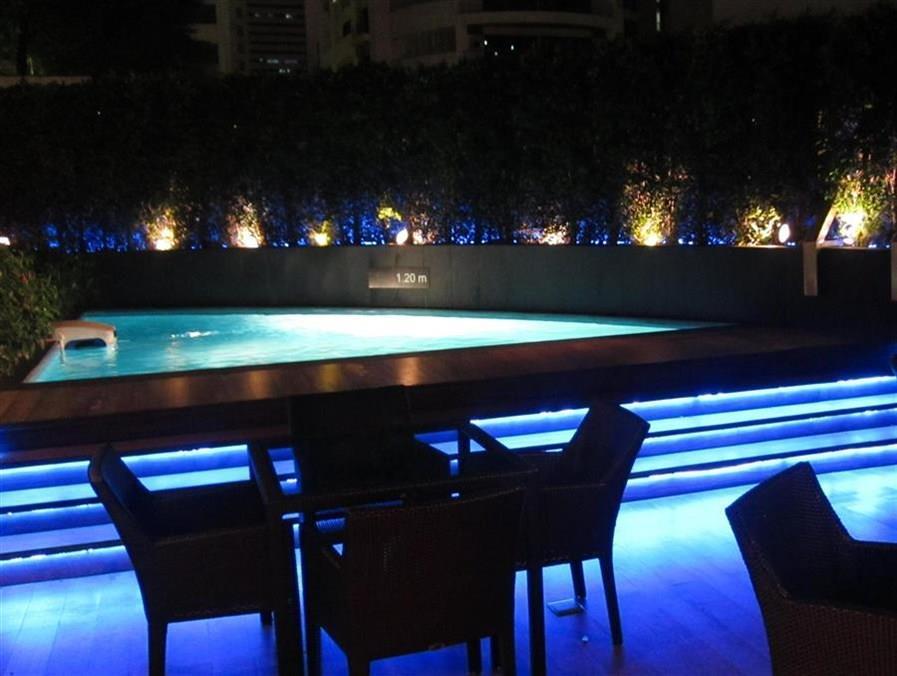 Best Western Sukhumvit 20 Бангкок Экстерьер фото